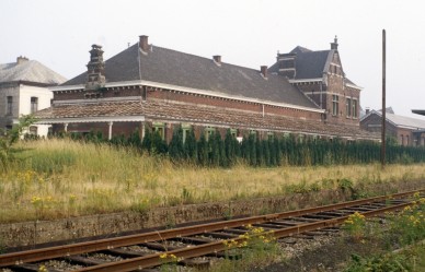 HOUDENG GOUGNIES  DIA 83-8748.jpg